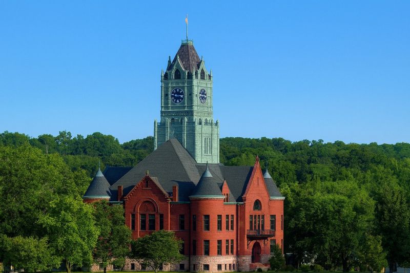 Best Foundation Lifting pros in Clinton, IA